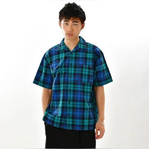 Vans 💯% cotton Anaheim Woven loose Fit Button Up Black/ Blue Size M, Size L - Picture 2 of 10